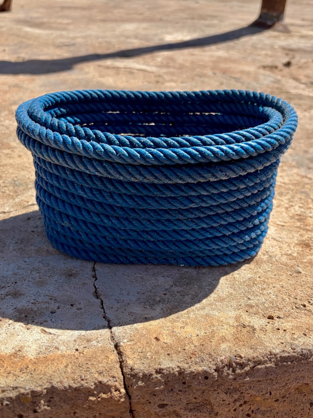 Western Rope Basket - Picture 2 of 3